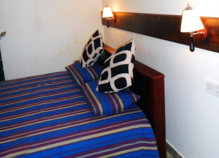 Travellers Halt Hotel Ratnapura Bagian luar foto