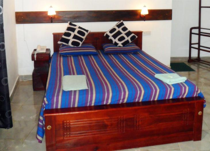Travellers Halt Hotel Ratnapura Bagian luar foto