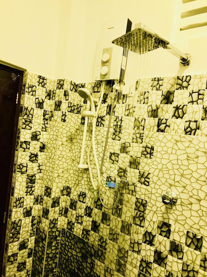 Travellers Halt Hotel Ratnapura Bagian luar foto