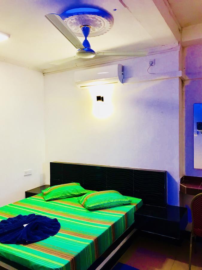 Travellers Halt Hotel Ratnapura Bagian luar foto