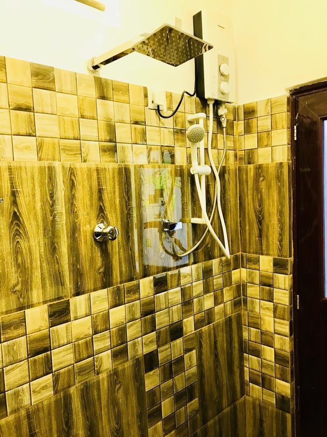 Travellers Halt Hotel Ratnapura Bagian luar foto