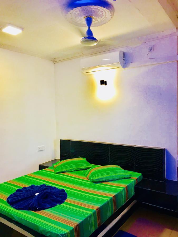 Travellers Halt Hotel Ratnapura Bagian luar foto